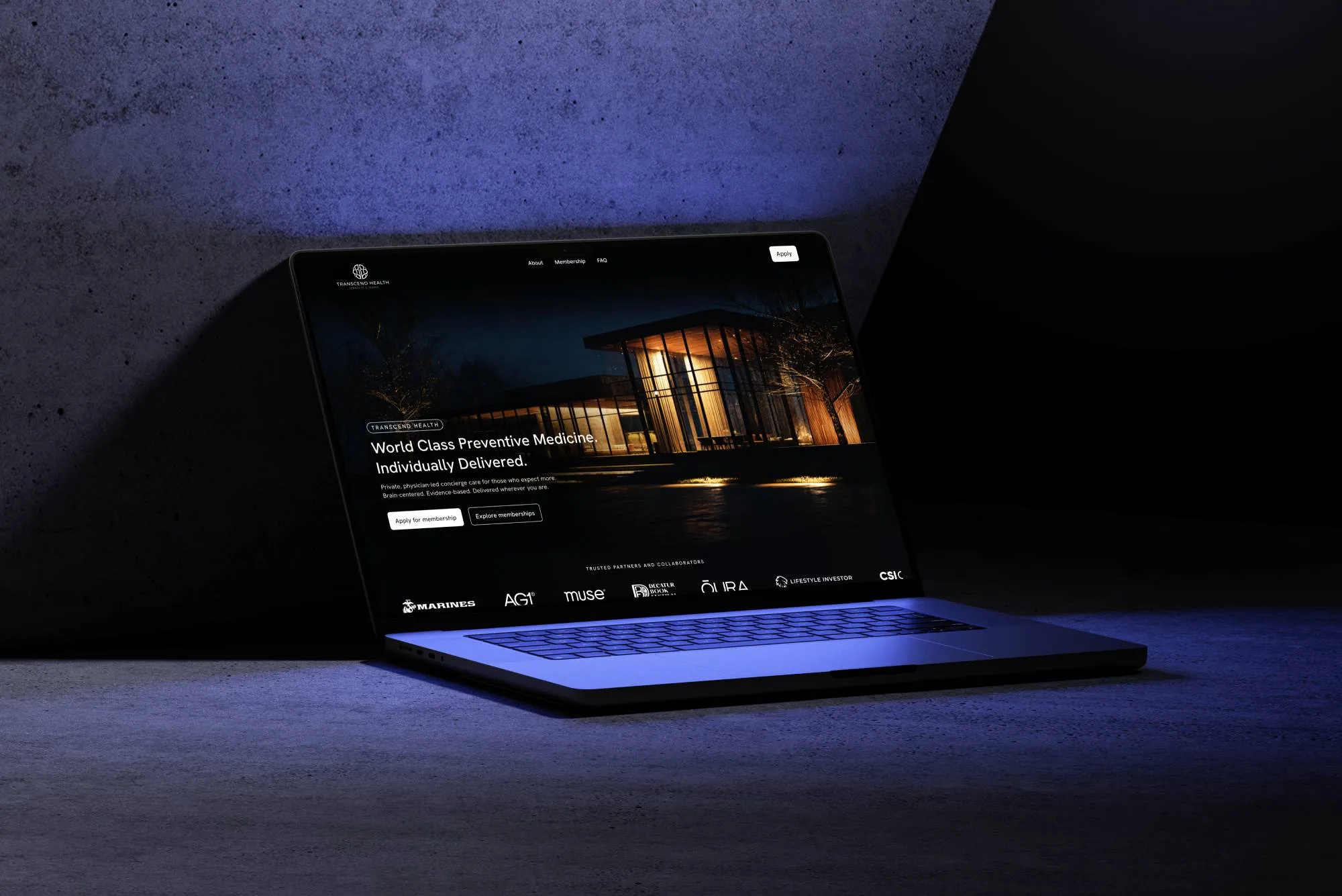 macbook-16-pro-mockup-on-concrete-background-front-view